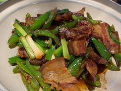 -廖师傅大蒜炒腊肉(袁家岭店)
