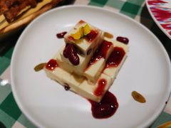 莓子酱奶豆腐-新疆巴州金丝特餐厅(大钟寺店)