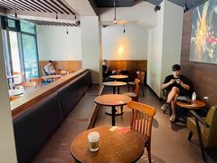 -星巴克(西藏路店)