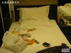 我那凌乱的床-桔子酒店(南京新街口张府园地铁站店)
