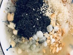 -正南齐北·老街糯米团(洪崖洞店)