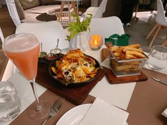 -Oasis Bar & Grill