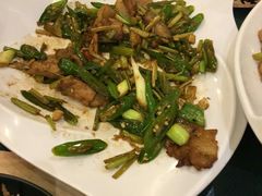 -刘姐啤酒鱼民族演艺餐厅(西街总店)