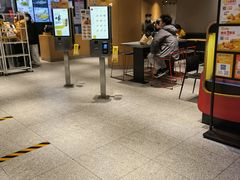 -麦当劳(中山公园龙之梦店)