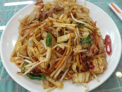 老友炒河粉-红鼻子桂林米粉(金唐新光界店)