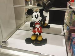 -泡泡玛特POPMART(侨福芳草地店)