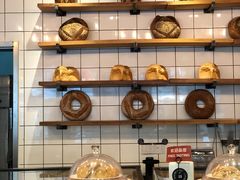 面包甜点陈列柜-81BAKERY(大学路店)