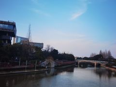 -汇龙潭