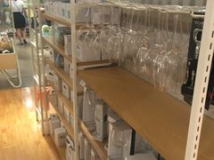 -名创优品(北京新中关购物中心地铁层店)