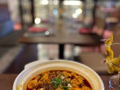 蹄筋麻婆豆腐-肆海小川菜酒馆Wine Bistro (青年路店)