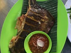 -明记烧鱼美味店