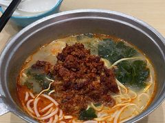 -灵芝妹子海鲜米线(凯德和平广场店)