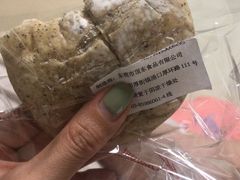 -顶东面包花园·生日蛋糕(世博店)