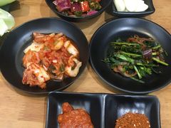 -肉甲韩国木炭烤肉(新壹街1店)