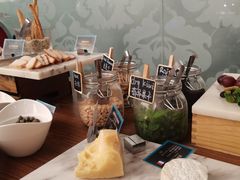 -圣丰索菲特·2 On 988 Café 自助餐厅