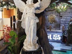 -暴风岛沉浸式体验馆(百联世纪店)