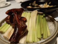 香茅草乳鸽-广州富力丽思卡尔顿酒店·丽轩·粤菜