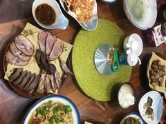 -六禾熏酱小酒馆·东北菜(海甸岛店)