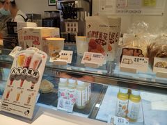 面包甜点陈列柜-喜茶(佛山岭南站店)