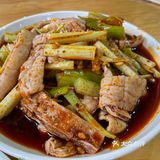 每一口都仿佛在诉说着曹氏的独特故事。无论是单独品尝