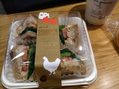 -巴黎贝甜(大宁国际商业广场店)