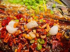 -鸣记脆皮烤鱼·海鲜烤鱼(三八广场店)