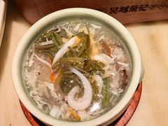 莼菜银鱼羹-吴越荣记苏州菜·松鼠桂鱼(月光码头店)
