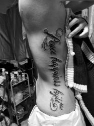 -秦皇女刺客纹身工作室