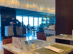 -上海龙之梦万丽酒店