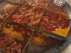 -岗上渣渣老火锅(两路口店)