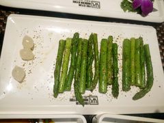 烤芦笋-HIHE Bistro·Oyster Bar(华熙live店)