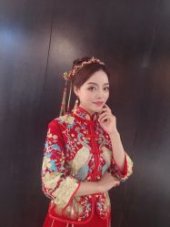 -艾米丽婚纱礼服