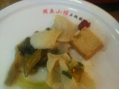 -周鱼小馆石锅酸菜鱼(活力汇店)