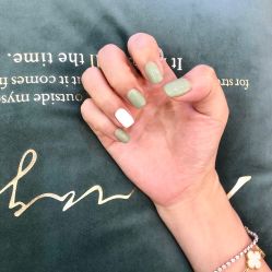 -纤指百魅美甲美睫