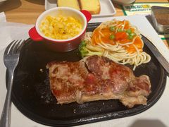 -豪客来牛排(重庆三峡广场步行街1704店)