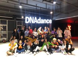 -DNA舞室