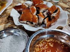 四更烤乳猪-黄记四更烤乳猪店