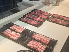 -牛里牛气· 榴莲海鲜鲜牛肉自助火锅·烤肉(横岗店)