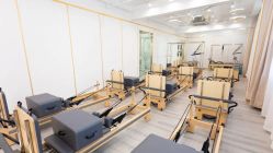 -亚太瑜伽普拉提学院