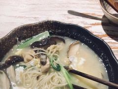 -十面欢腾·海鲜面·台式Bistro(长乐路店)