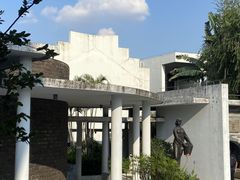 -岭南美术馆