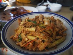 五花肉炒笋片-炊烟·山房菜