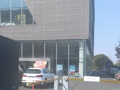 -上海永达奥诚奥迪4S店(申江路店)