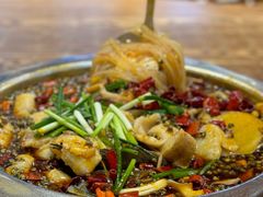 -乡土特色.冷锅鱼.牦牛肉汤锅