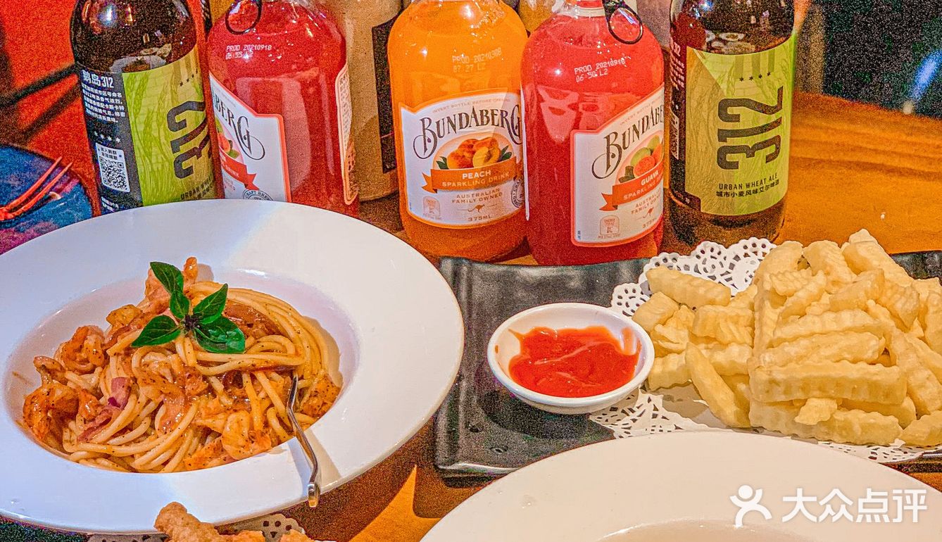 这家工业风的酒屋📷拍照也太好看了吧