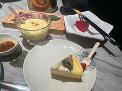 -雍容荟帝王蟹活龙虾展台自助(IFS黑金店)