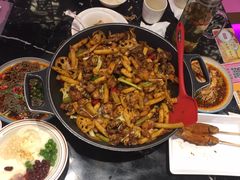 -椒行天下干锅牛蛙·(万宝店)
