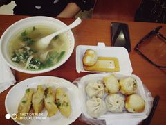 -小姜锅贴(凤凰街店)