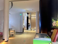 -涨巢·潮玩水疗局