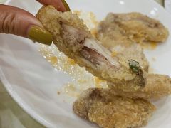 蛋黄鸡翅-红灯笼龙凤饭店(宁波老字号店)